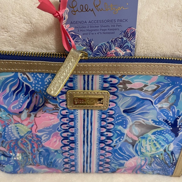Lilly Pulitzer Agenda Accessories Pack NEW. - Picture 2 of 3